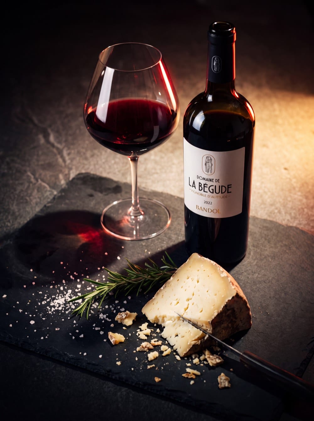 Domaine de La Bégude Rouge 2024 et une Tomme de brebis de Provence